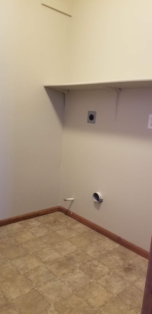 Building Photo - 3BR Ranch Carroll Creek