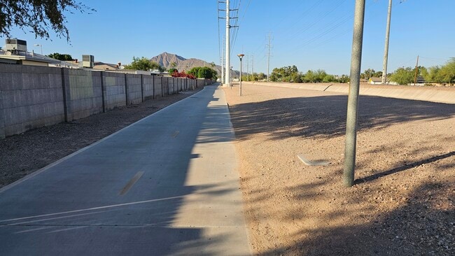 Building Photo - 2325 N 66th St