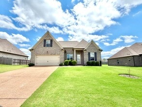 Building Photo - 35 Birkdale Dr