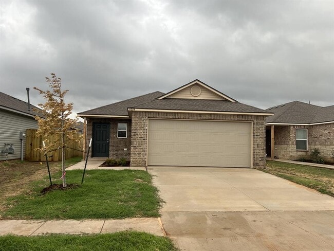 Building Photo - 11804 Annette Dr