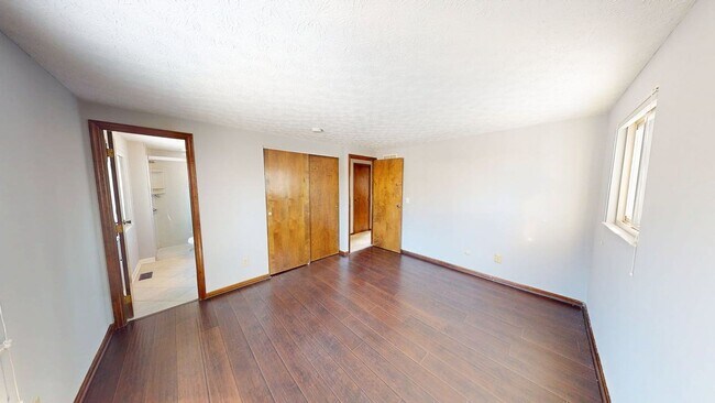 Building Photo - 3919 Quail Hollow Dr