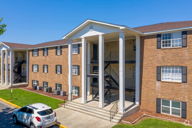 THE DOWNTOWNER - Augusta, GA | Apartment Finder