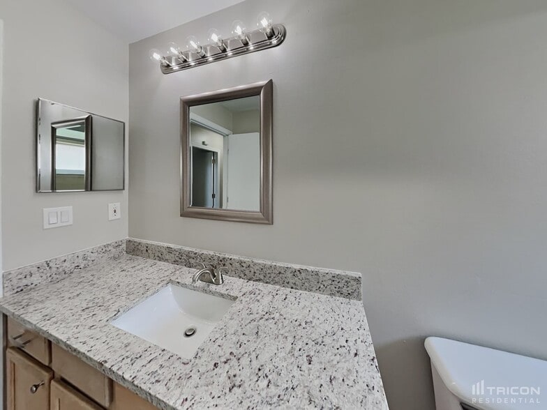 Building Photo - 1305 Timberbend Cir