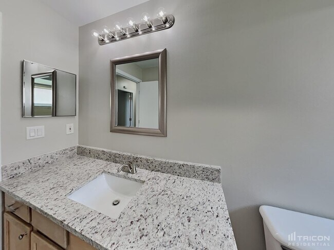 Building Photo - 1305 Timberbend Cir