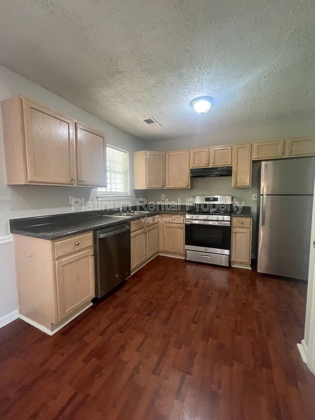 Building Photo - 3607 Waldrop Rd