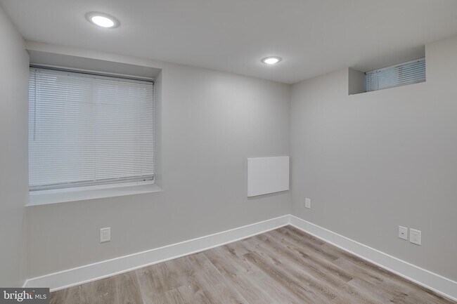 Building Photo - 2019 N College Ave