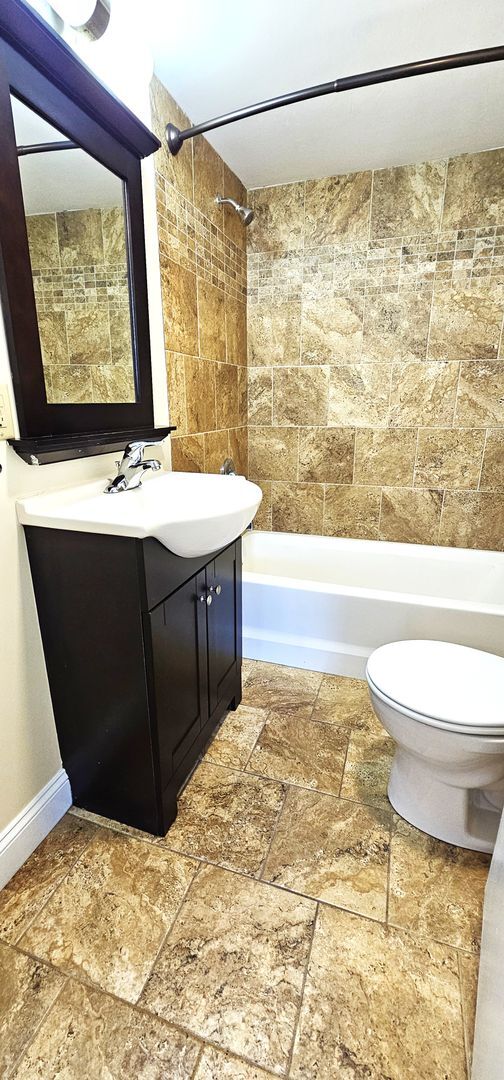 Building Photo - 155 North St