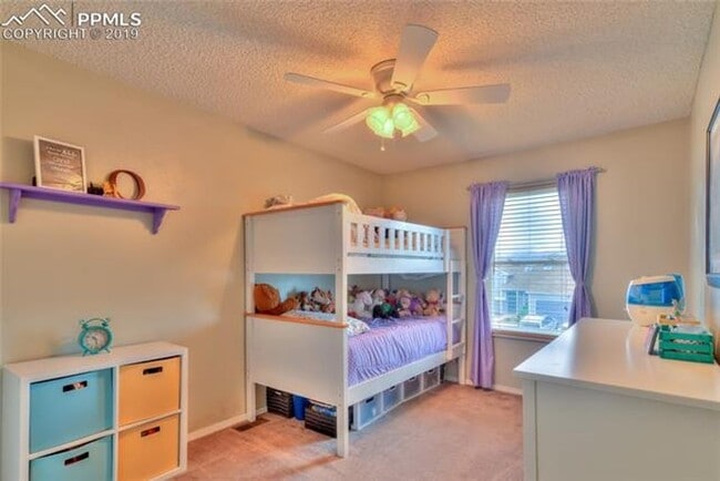 Building Photo - Updated Home in Rampart Meadows