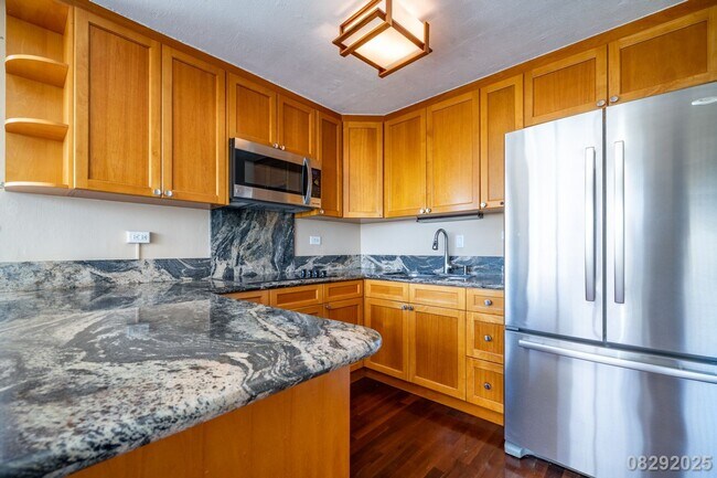 Building Photo - $2750.00 | 2bd/1ba Condominium in The Cons...