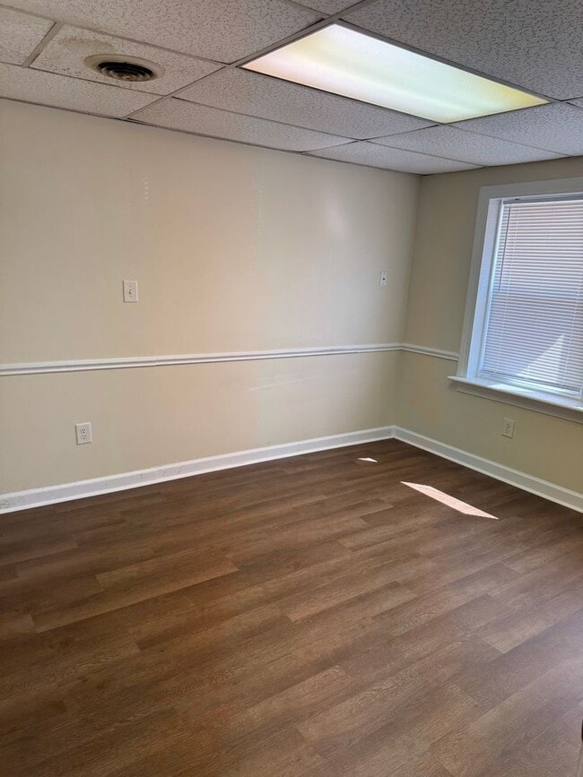 Building Photo - 1078 Jonestown Rd