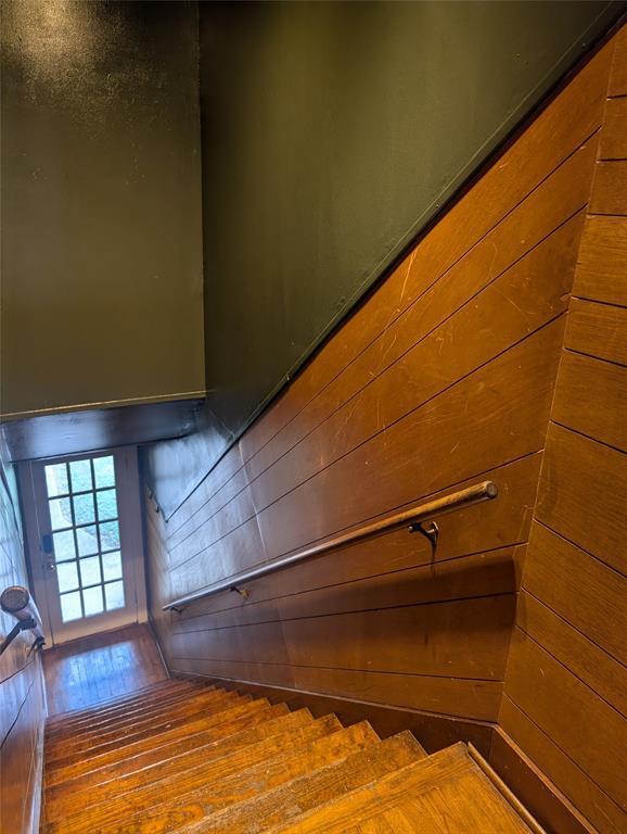 Building Photo - 1907 W 38th St