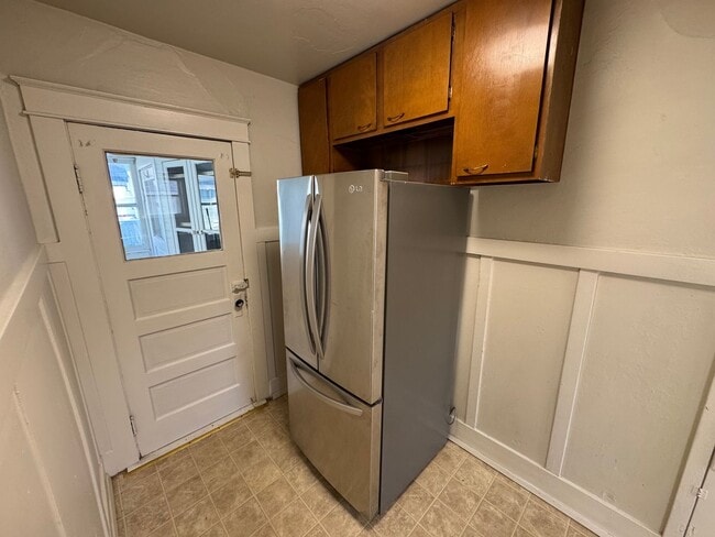 Building Photo - Centrally located 2 bedroom house