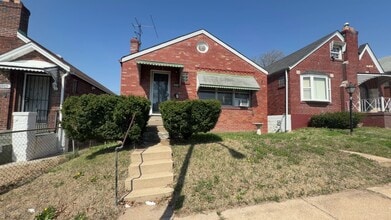 Building Photo - 5955 Floy Ave