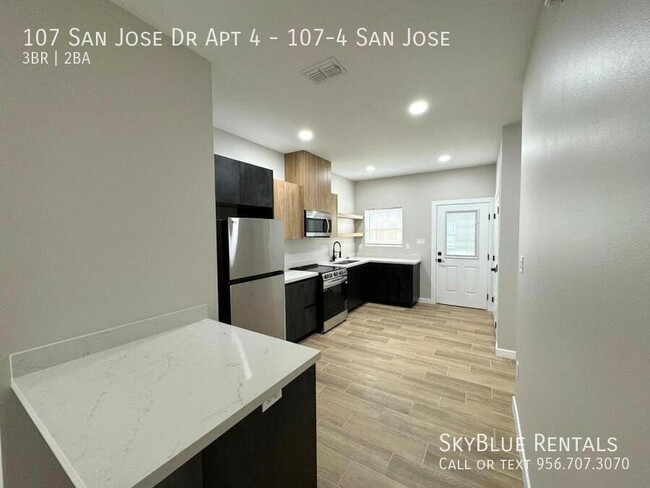 Building Photo - 107 San Jose Dr