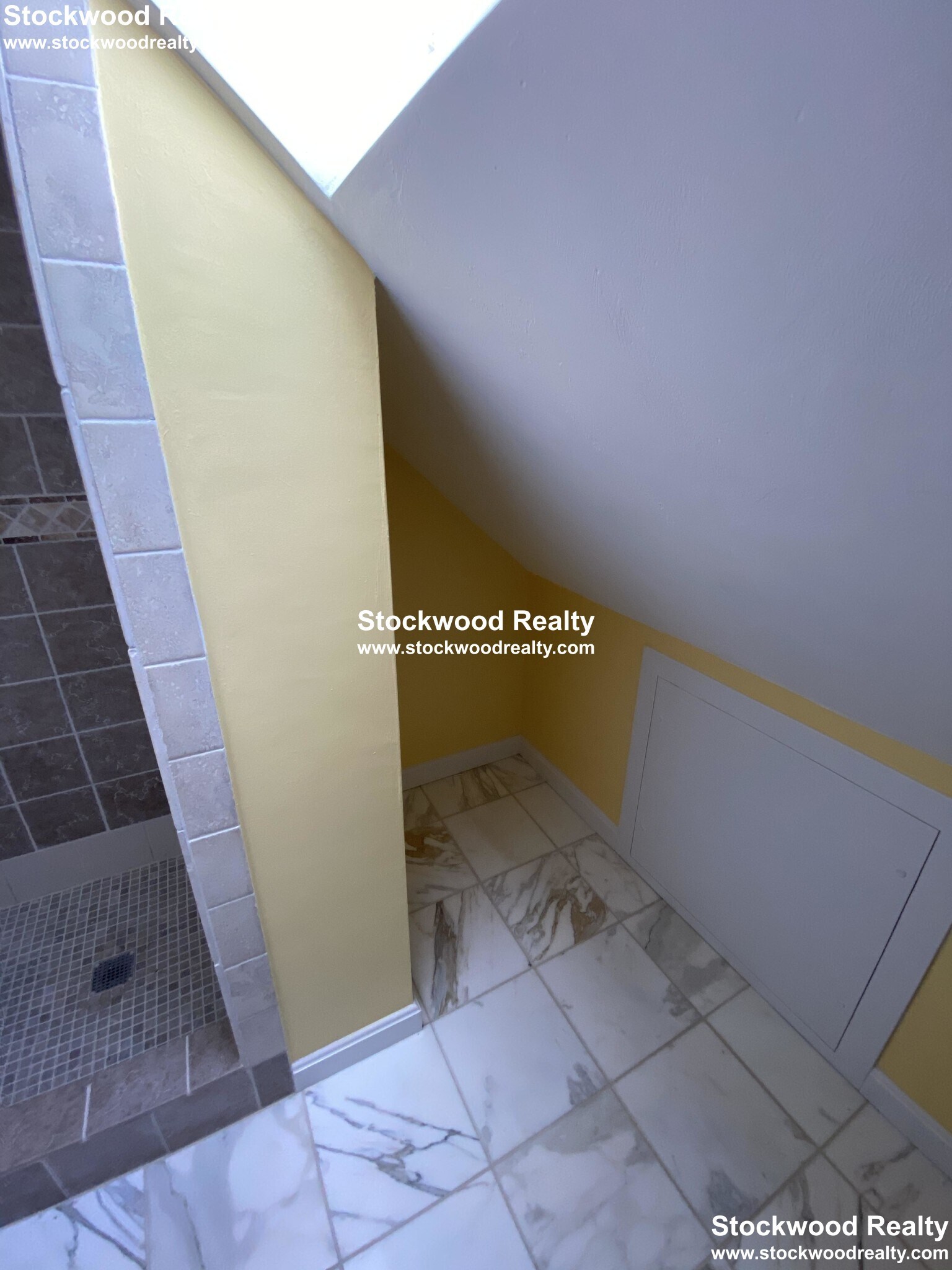 Building Photo - 18 Haverford St