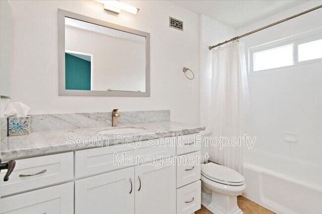 Building Photo - 122 S Guadalupe Ave