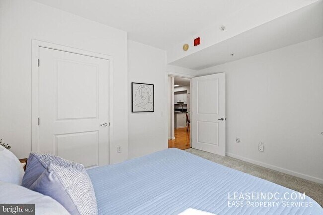 Building Photo - 440 L St NW
