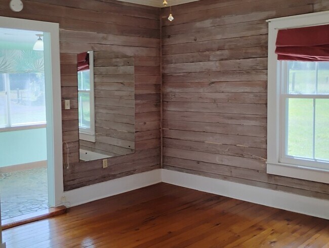 Building Photo - 8322 Chatham Church