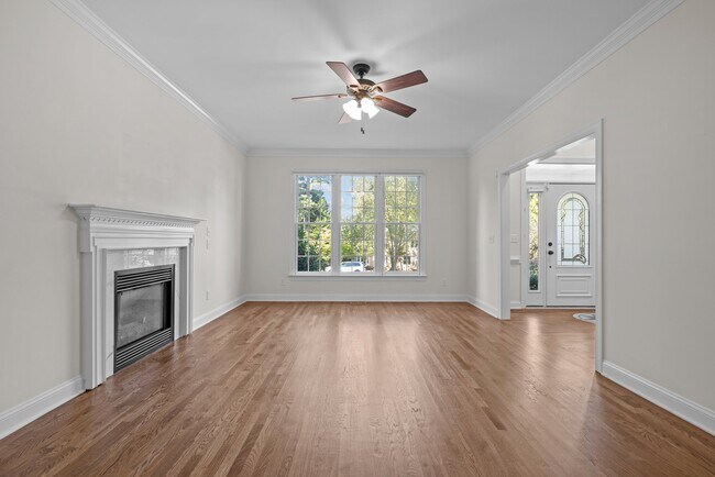 Building Photo - 2406 Flints Pond Cir