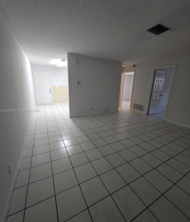 Building Photo - 5880 NW 19th Ct