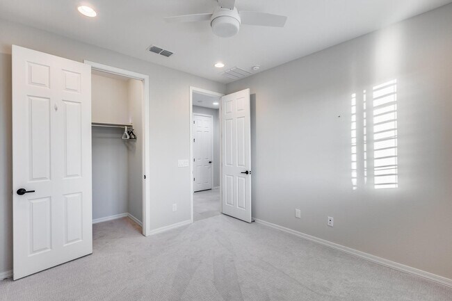 Building Photo - 7308 W Tombstone Trail