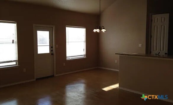 Building Photo - 1055 Carolyn Cove