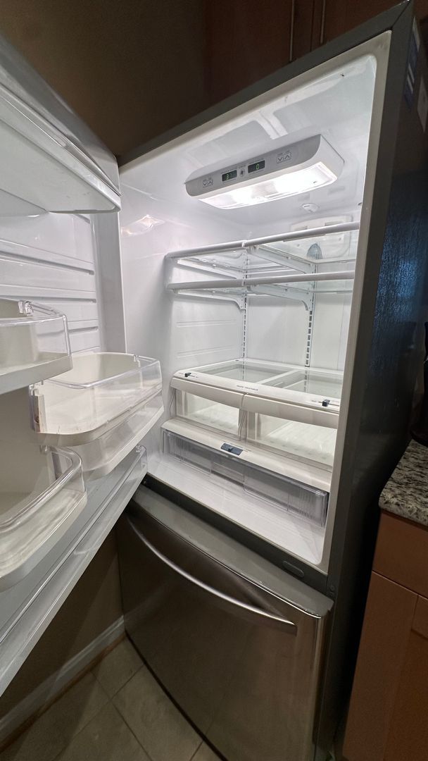 Building Photo - Fantastic Adams Morgan Location!