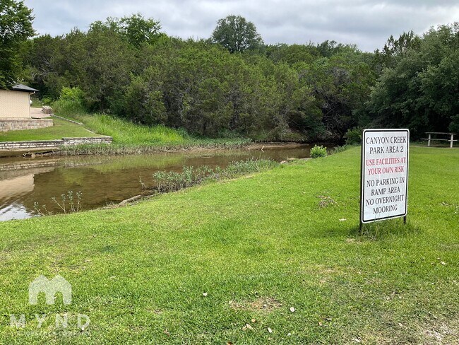 Building Photo - 5736 Lone Star Cir