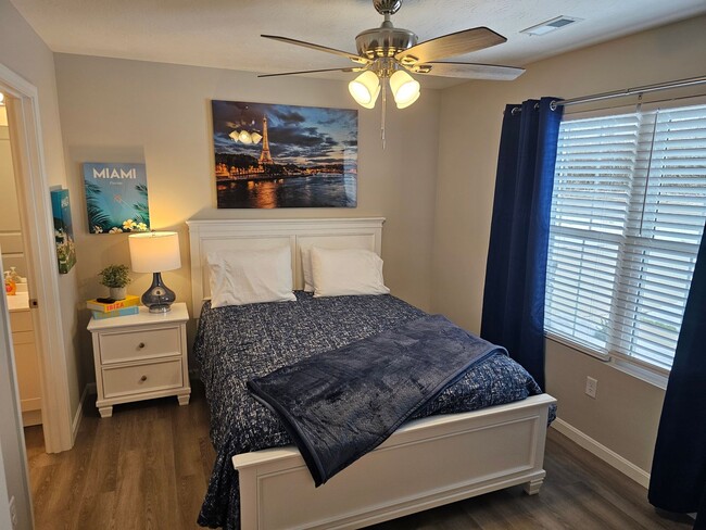 Building Photo - 814 Pierson Rd