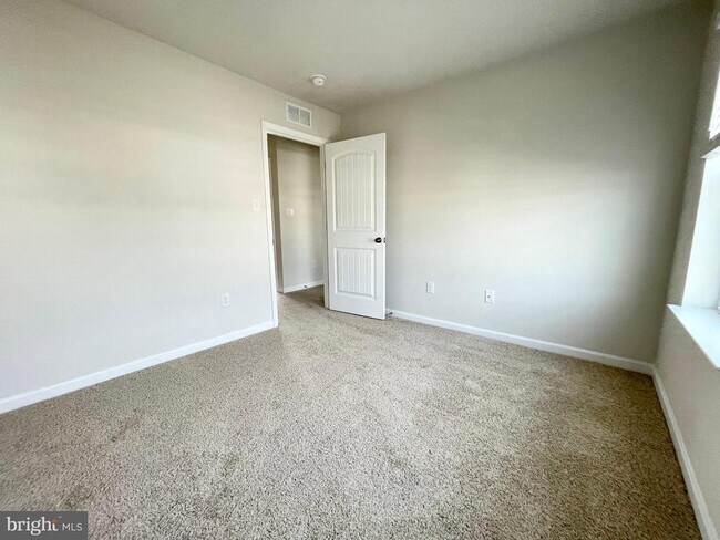 Building Photo - 28 Citrus Dr