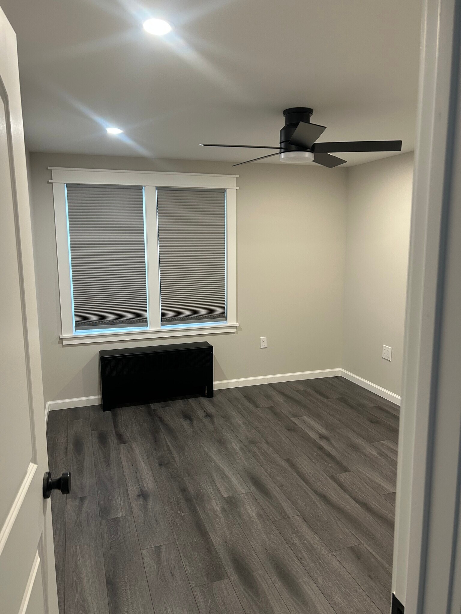 Building Photo - 14 Ferrara Ave