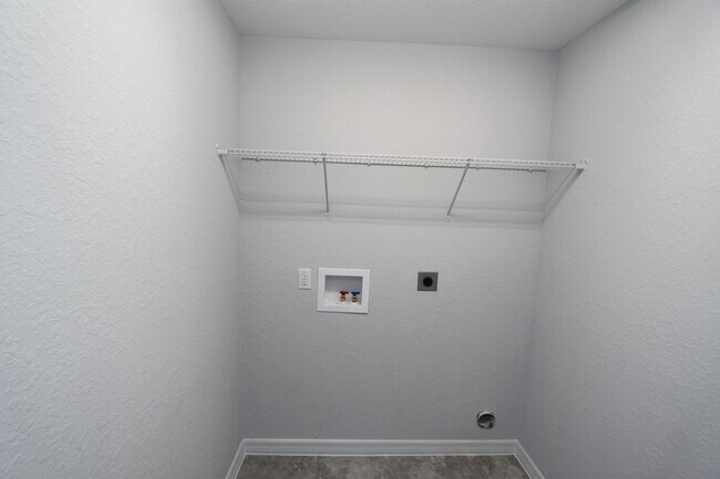 Building Photo - Spacious 3-Bedroom Home with No HOA, Pet-Friendly & Natural Gas – Summerfield Living