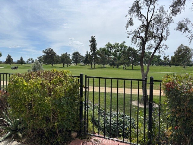 Building Photo - 904 Bergamo Ave