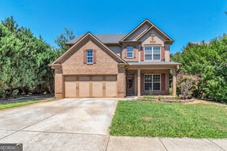 Building Photo - 214 Farm Manor Ct
