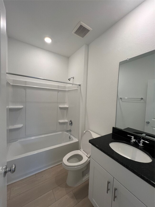 Building Photo - 2710 Misty Mdw Ln