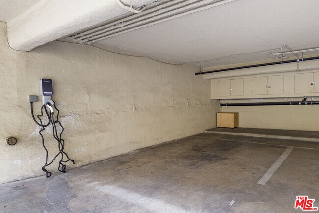 Building Photo - 1144 10th St