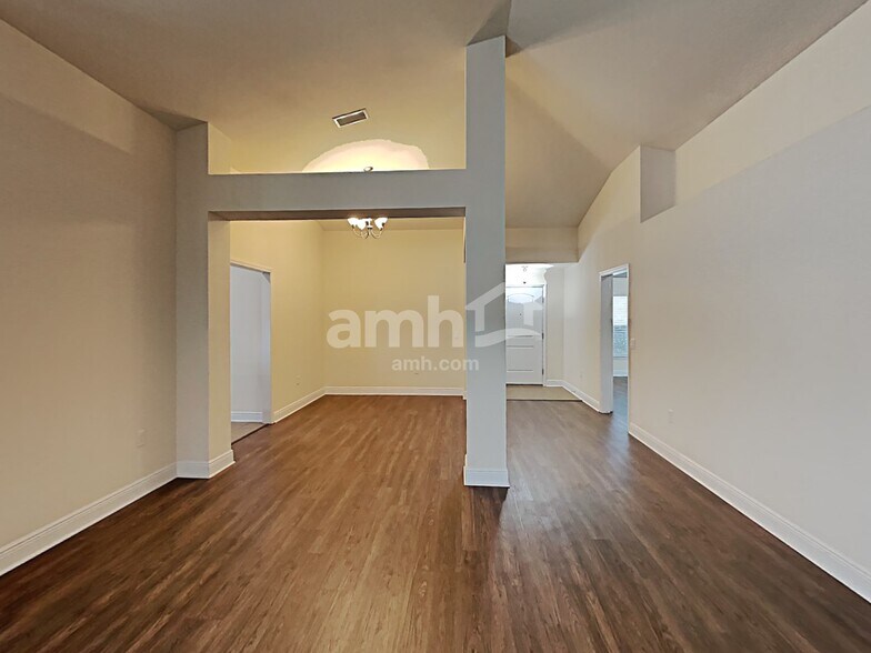 Building Photo - 10710 Standing Stone Dr