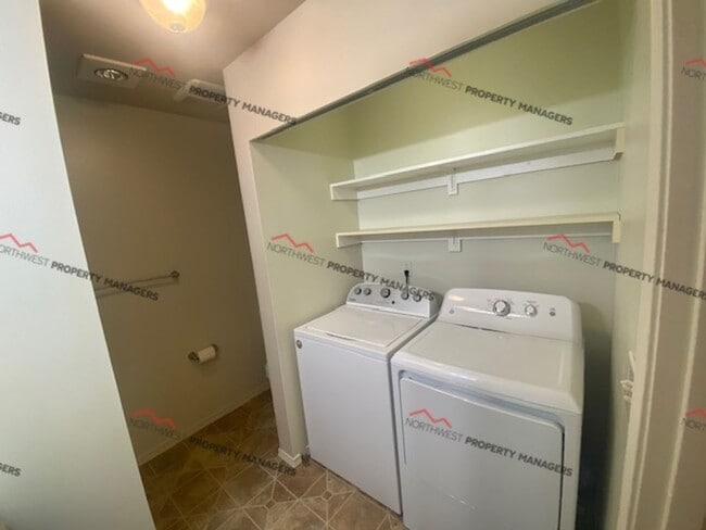 Building Photo - STATUS: AVAILABLE | R202 | $1895.00 + $100...