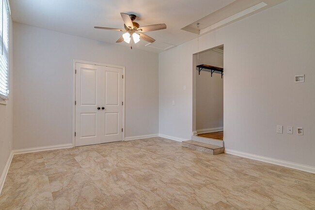 Building Photo - 4736 Danby Dr