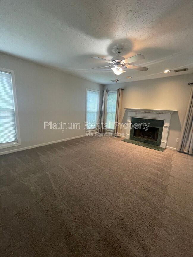 Building Photo - 1020 Twin Brook Ct NW