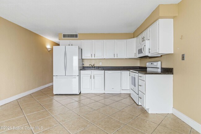 Building Photo - 3600 Ocean Beach Blvd