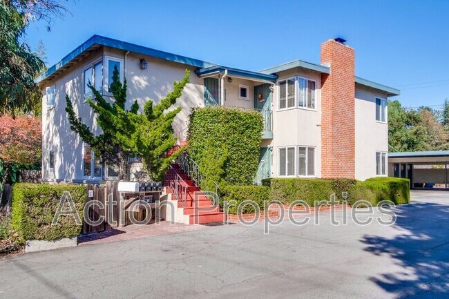Building Photo - 2709 Alma St
