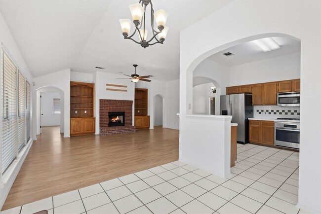 Building Photo - 300 Betterman Dr