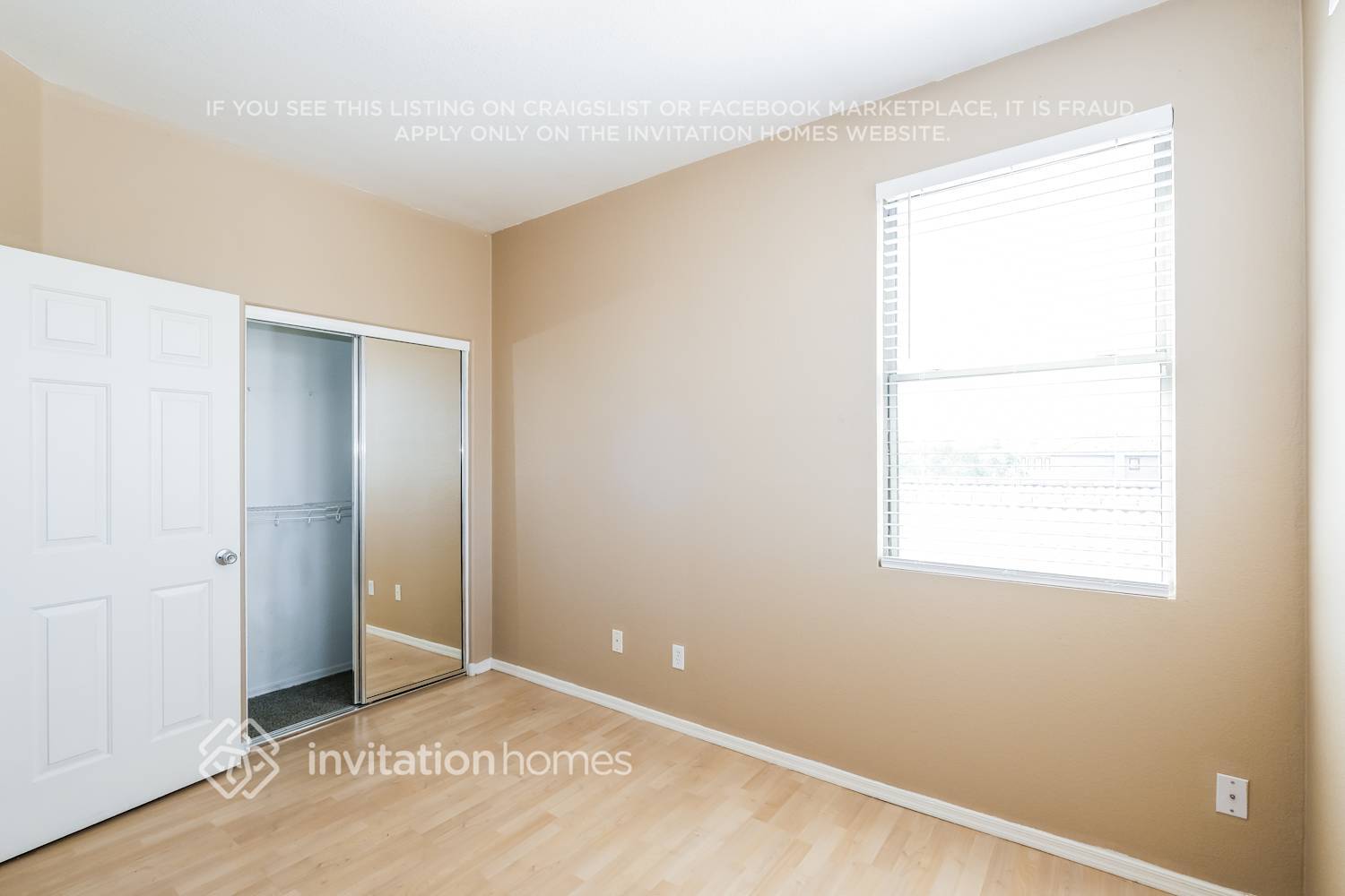 Building Photo - 3837 W Darrow St