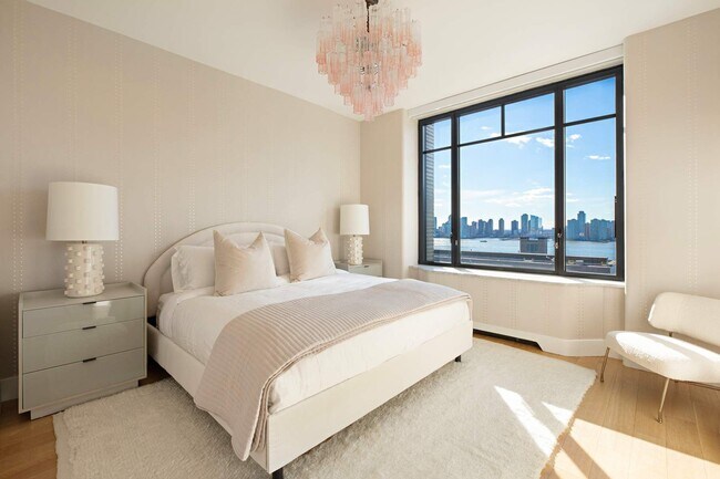 Building Photo - 110 Charlton St