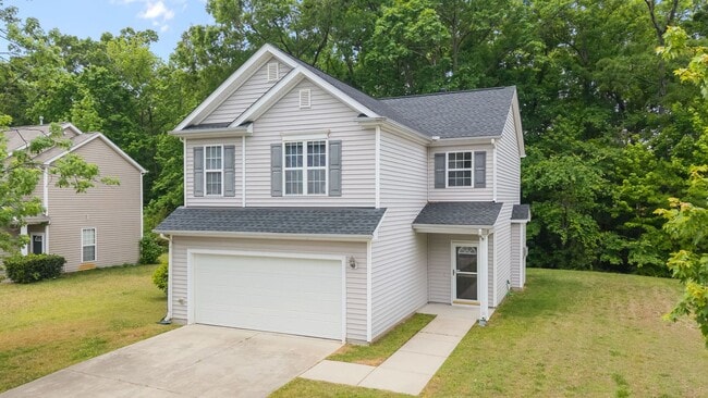 Building Photo - Charming 3-Bedroom Home,  minutes from Downtown Durham & Duke, Pet Friendly!