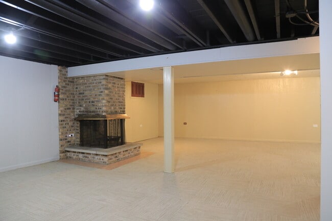 Building Photo - 3734 Morton Ave