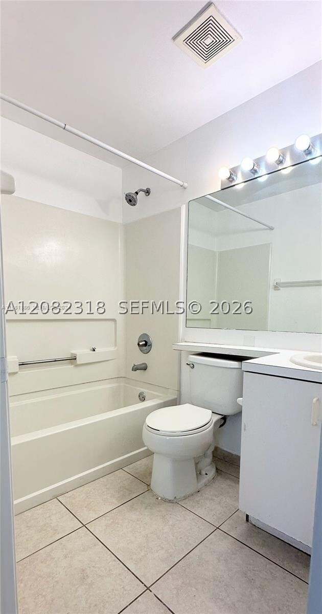 Building Photo - 16705 Hemingway Dr