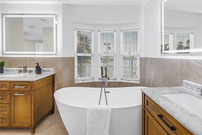 Building Photo - 17601 Sterling Terrace