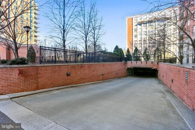 Building Photo - 11700 Old Georgetown Rd